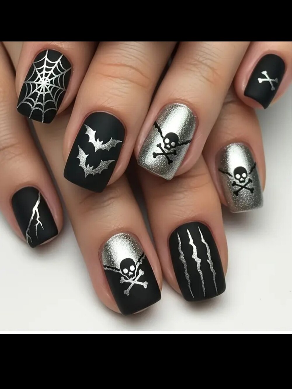 2/16๐ 24pcs Halloween Medium Square Black Matte Press-On Nails